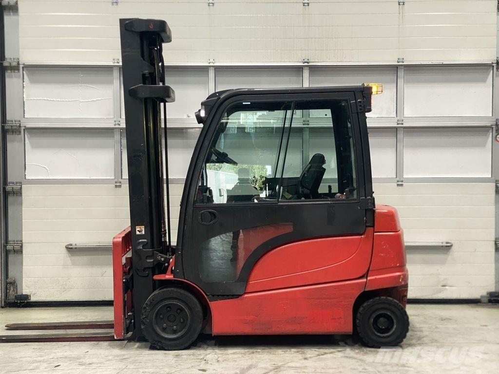 Hyster J3.0XN شاحنات ذات رافعات شوكية تعمل بالكهرباء