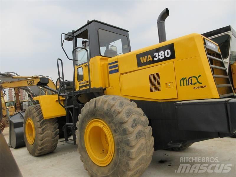 Komatsu WA 380-3 لوادر بعجل