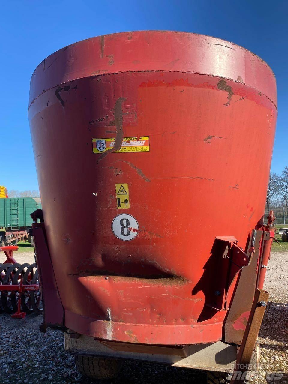 Trioliet SM2-12ZK ملقمات خلاط