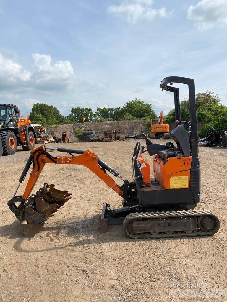 Doosan DX 10 Z حفارات صغيرة أقل من 7 طن (حفارات صغيرة)
