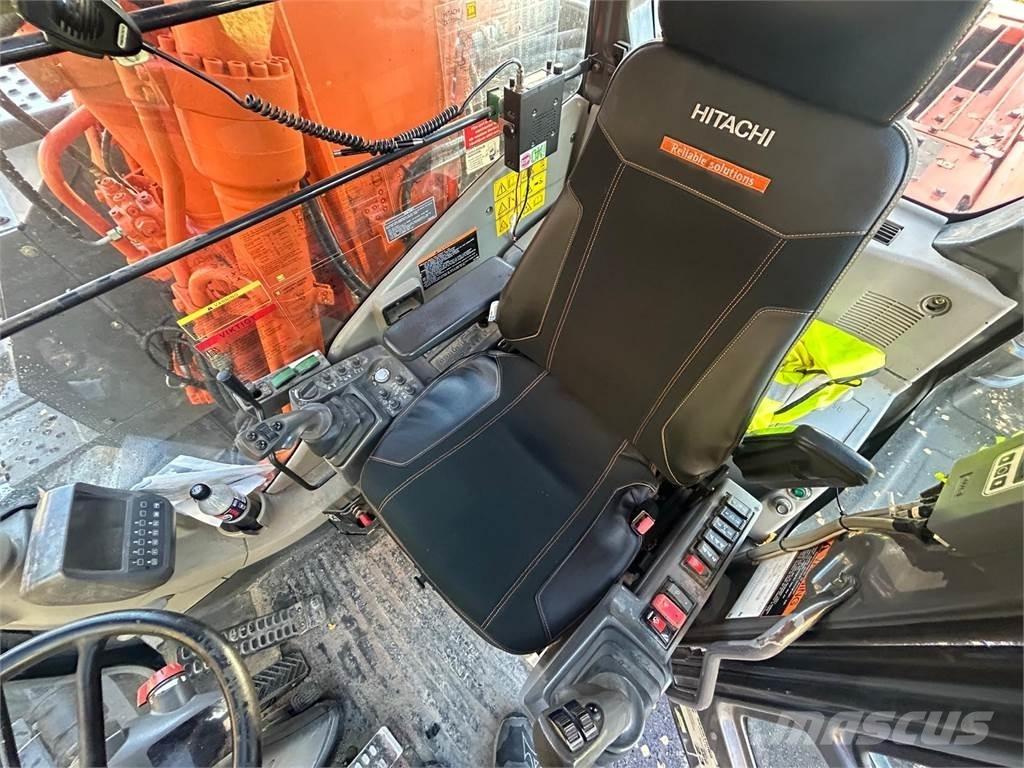 Hitachi ZX 170W-3 حفارات بعجل