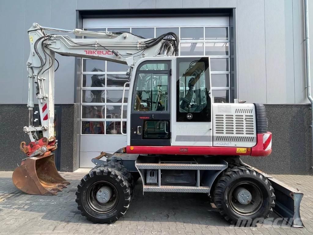 Takeuchi TB1160W حفارات بعجل