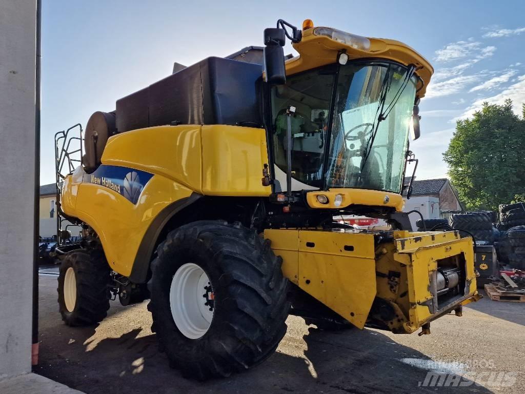 New Holland CR 9060 حصادات