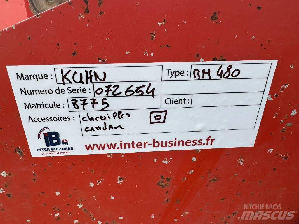 Kuhn RM480 جزازات وأغطية المراعي