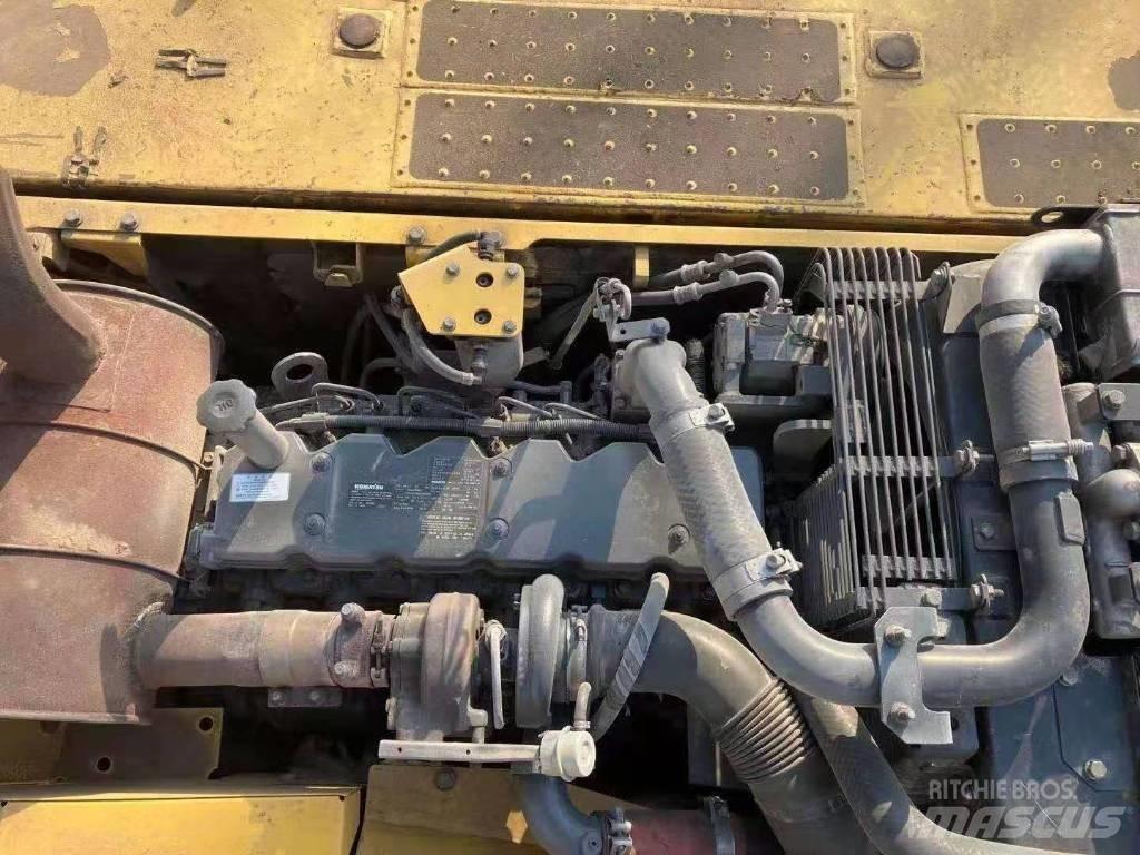 Komatsu pc220-8 حفارات زحافة