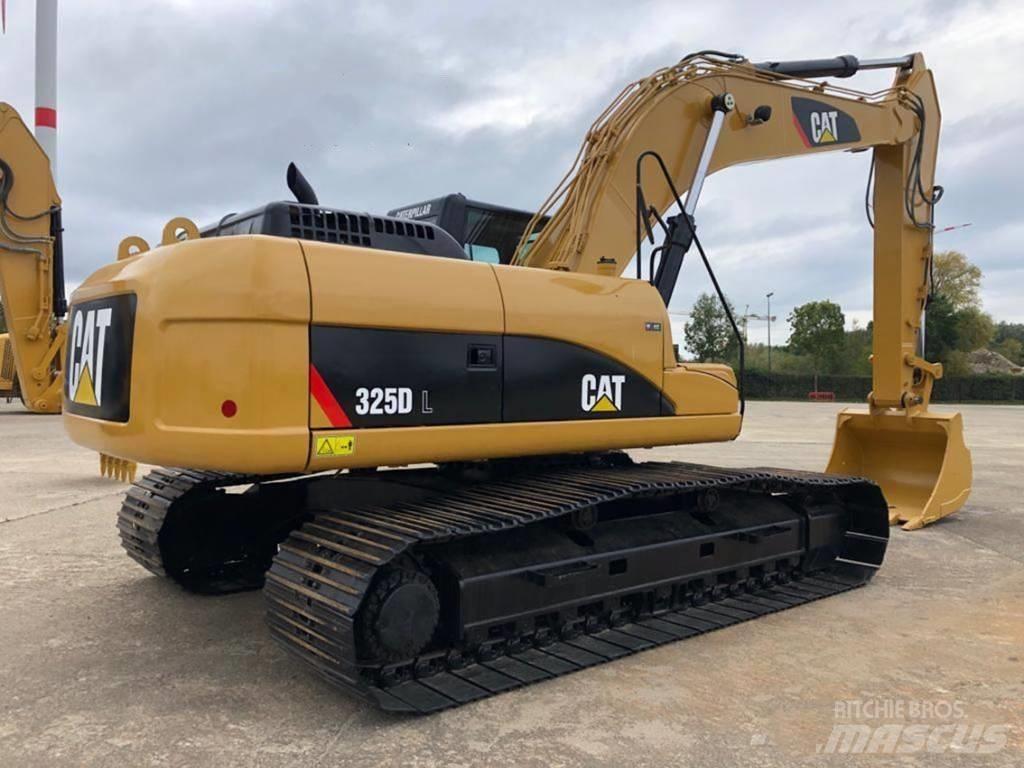 CAT 330DL حفارات زحافة