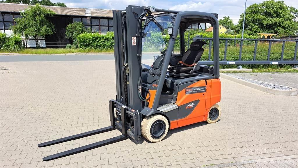 Linde E20PH-02 شاحنات ذات رافعات شوكية تعمل بالكهرباء