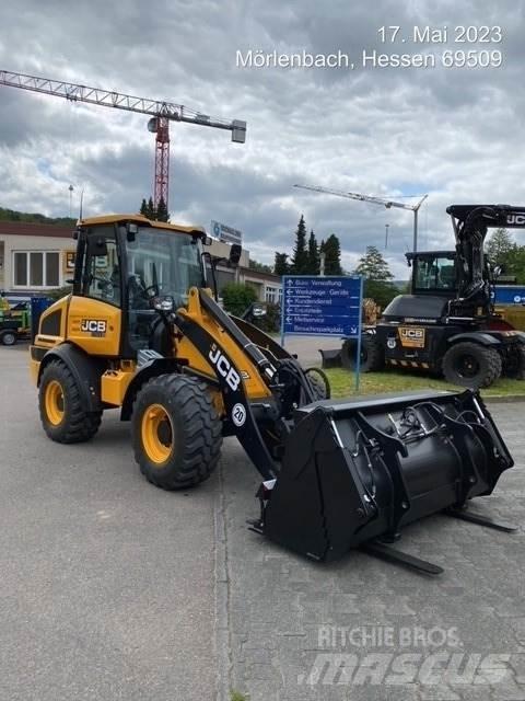 JCB 409 لوادر بعجل