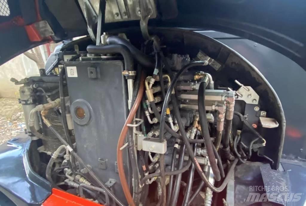 Kubota 165 حفارات زحافة