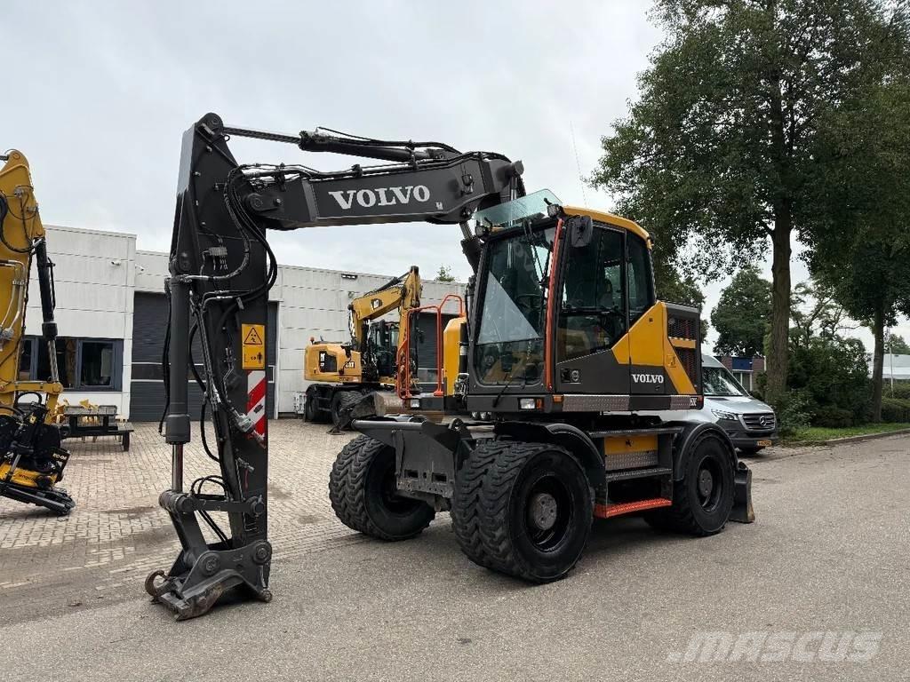 Volvo EW150 حفارات بعجل