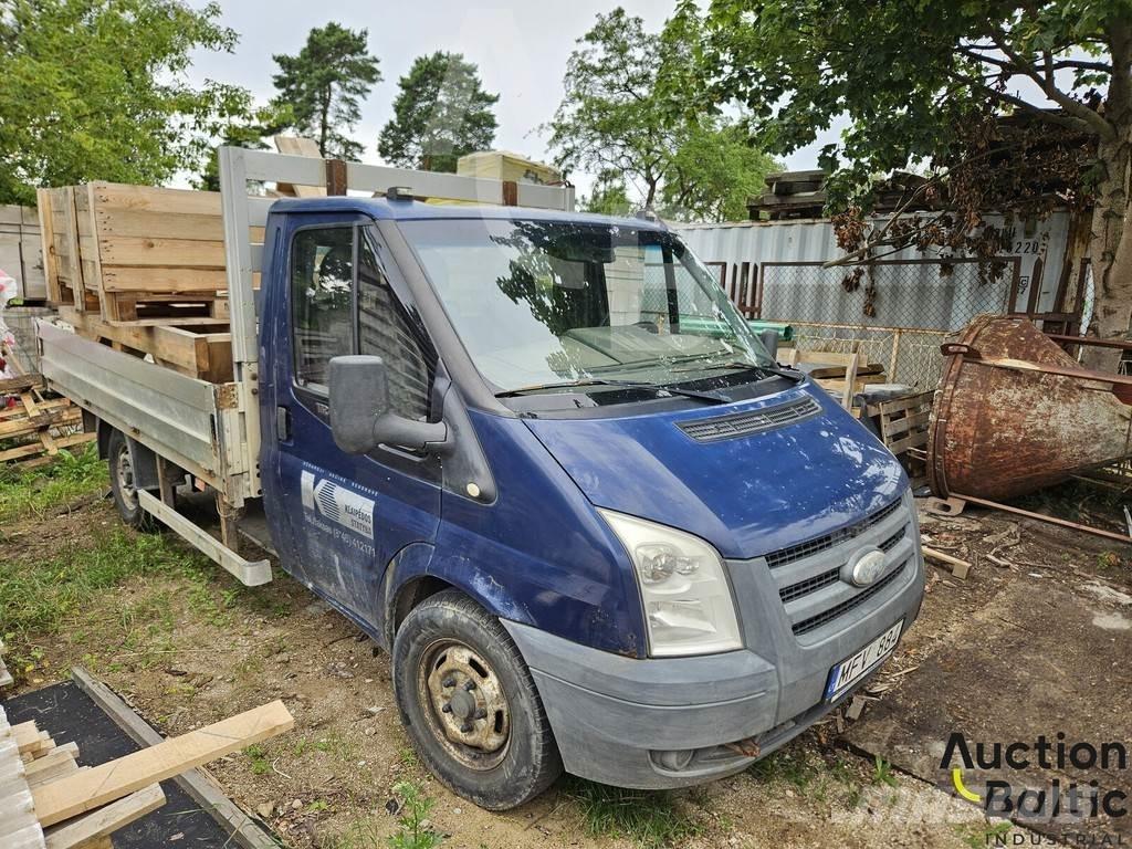 Ford Transit شاحنات قلابة