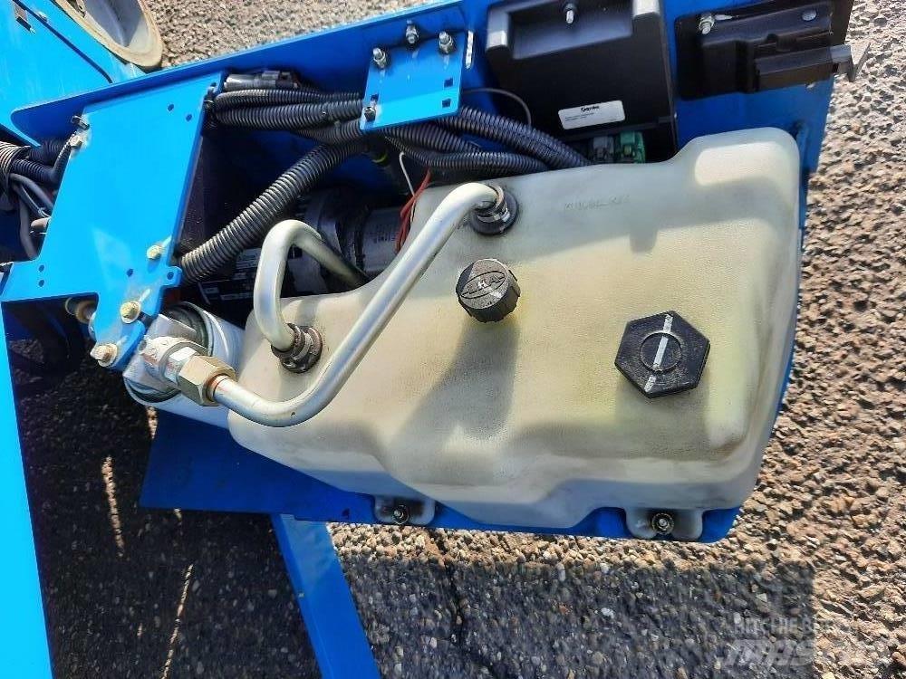 Genie GS-2646 | 2013 رافعات مقصية الشكل