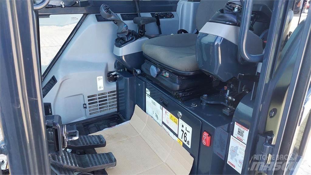 Komatsu PC24MR-5 حفارات بعجل