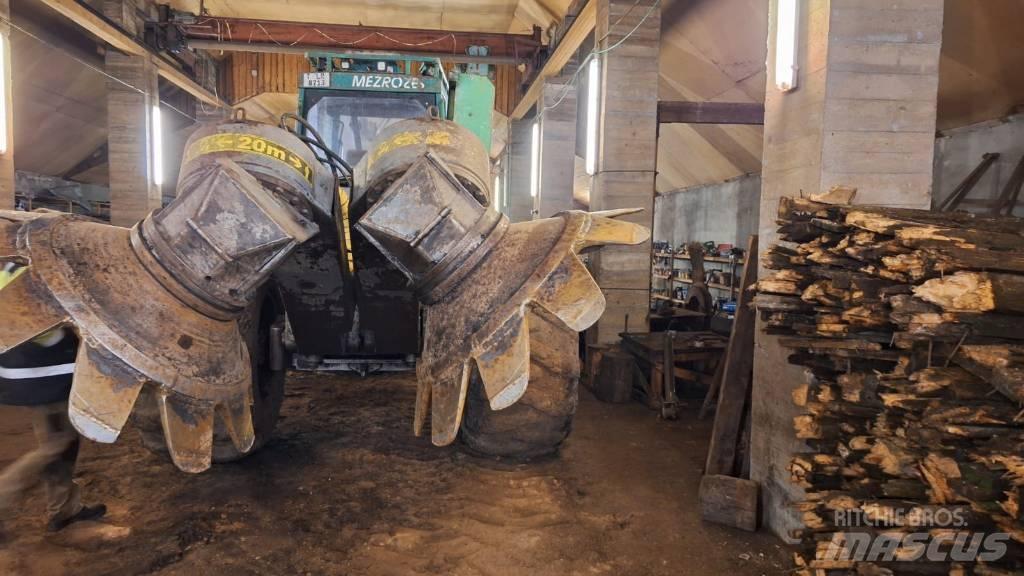 Timberjack 460 ساحبات الأشجار