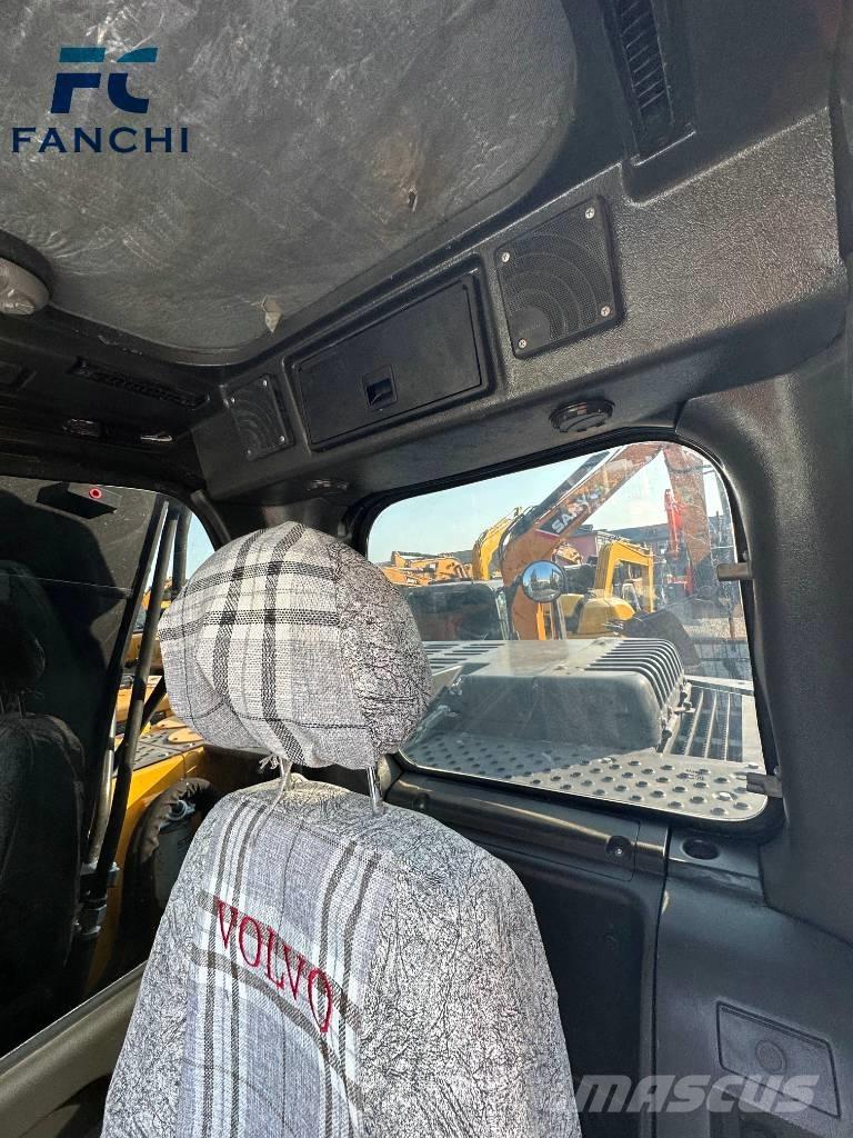 Volvo EC140 حفارات زحافة