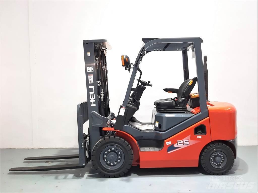Heli CPCD25 XC26H شاحنات الديزل
