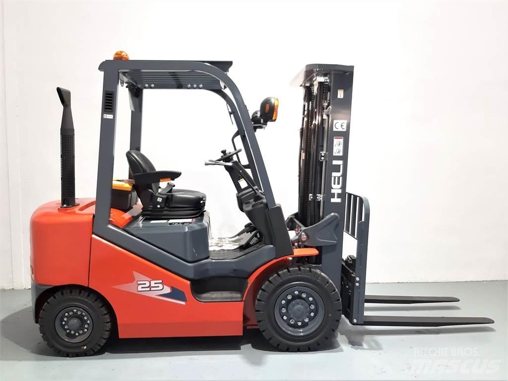 Heli CPCD25 XC26H شاحنات الديزل