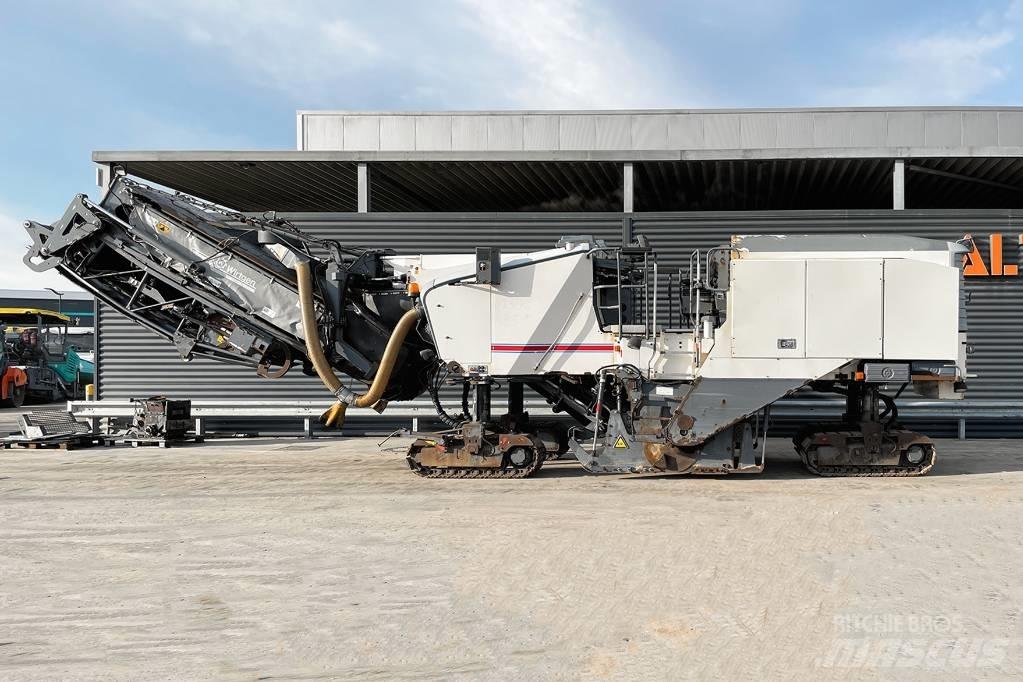 Wirtgen W 210 ماكينات الكشط البارد للأسفلت