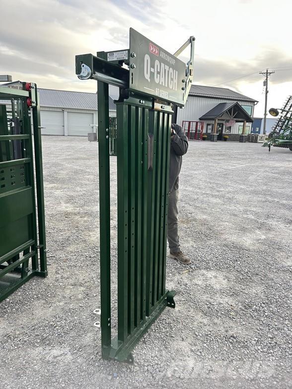  ARROWQUIP QCHG ماكينات وملحقات مواش أخرى