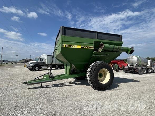 Brent 620 مقطورة حبوب