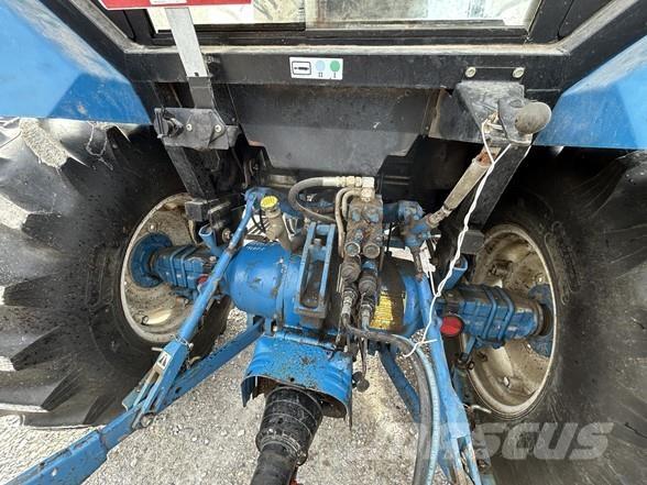 Ford 3930 الجرارات