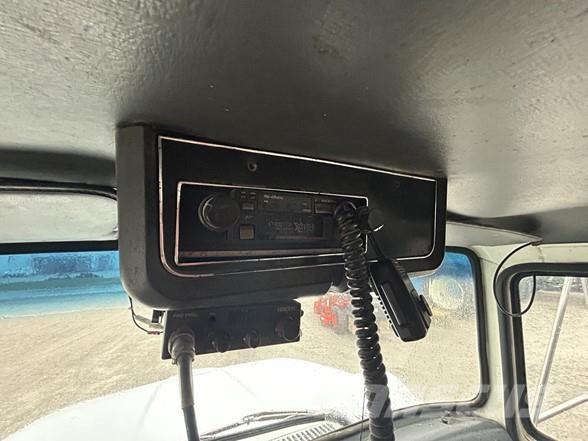 Ford L9000 معدات البناء - غير ذلك