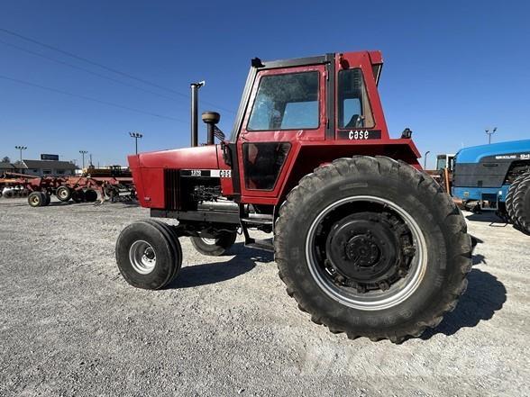 J I Case 1370 الجرارات