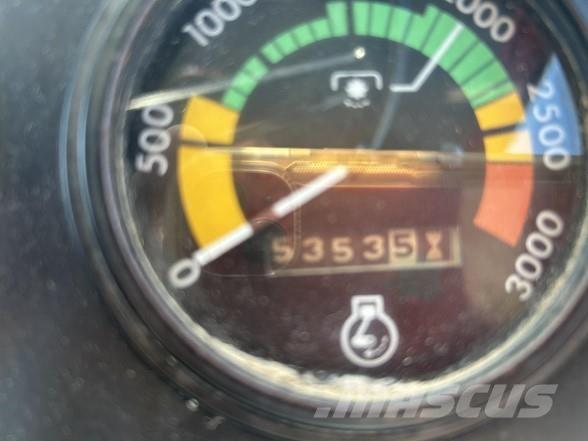 J I Case 1370 الجرارات