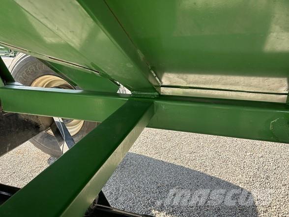 J&M 680/760 مقطورة حبوب