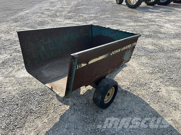John Deere 15 مقطورات أخرى