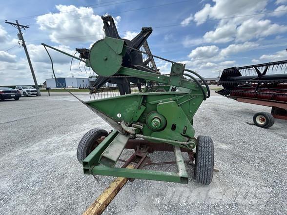 John Deere 220 رؤوس الحصادات الدراسات
