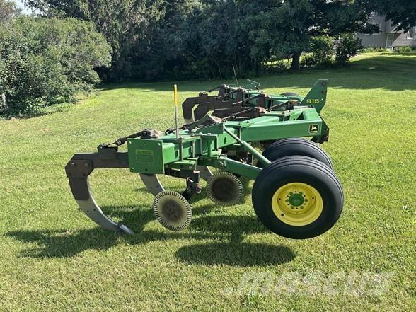 John Deere 915 ماكينات وملحقات زراعة أخرى
