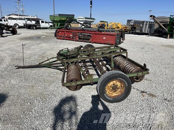 John Deere 950 ماكينات وملحقات زراعة أخرى