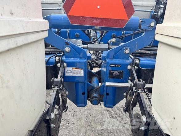 Kinze 3200 معدات بذر