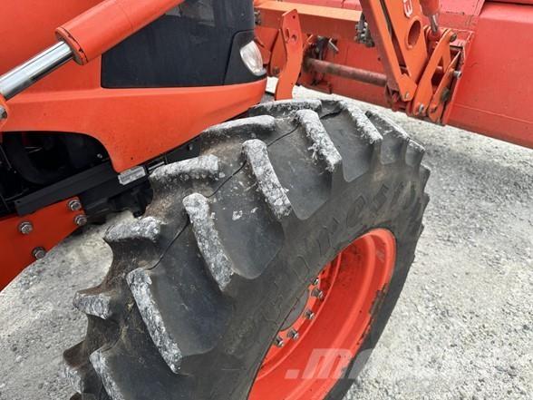 Kubota M110X الجرارات