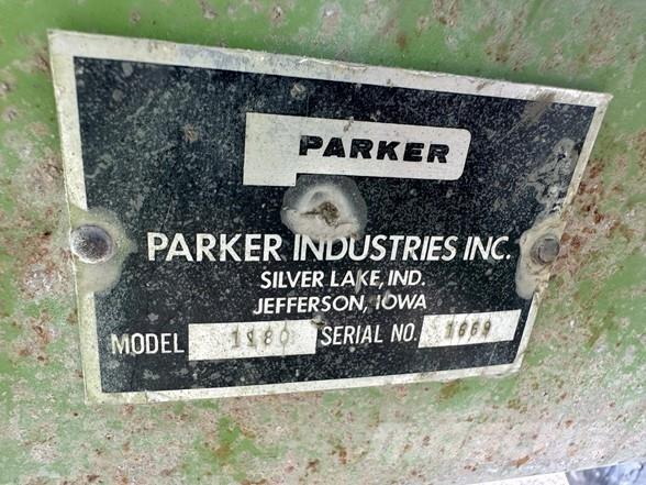 Parker 1180 مقطورة حبوب