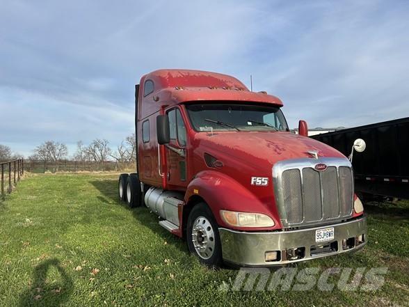 Peterbilt 387 وحدات الجر