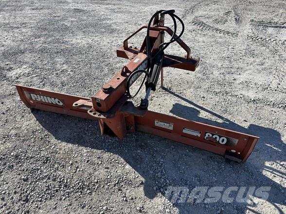 Rhino R800 ملحقات أخرى للجرارات