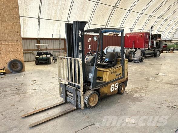 Yale GLC040AE شاحنات الديزل