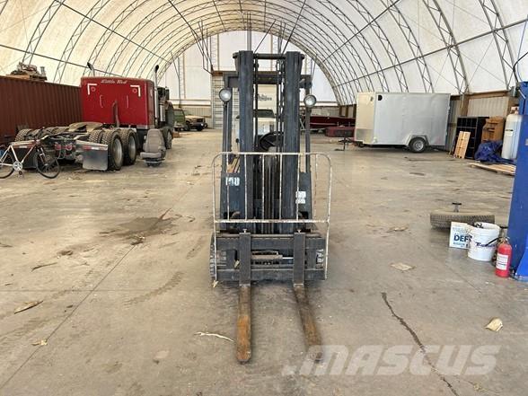 Yale GLC040AE شاحنات الديزل