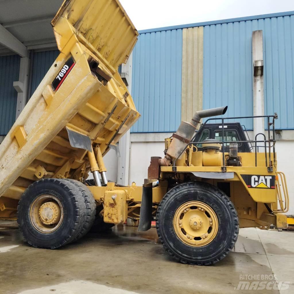 CAT 769 D شاحنات المخلفات الصلبة