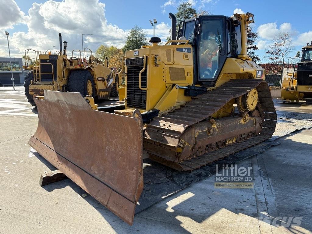 CAT D 6 N LGP بلدوزرات مجنزرة