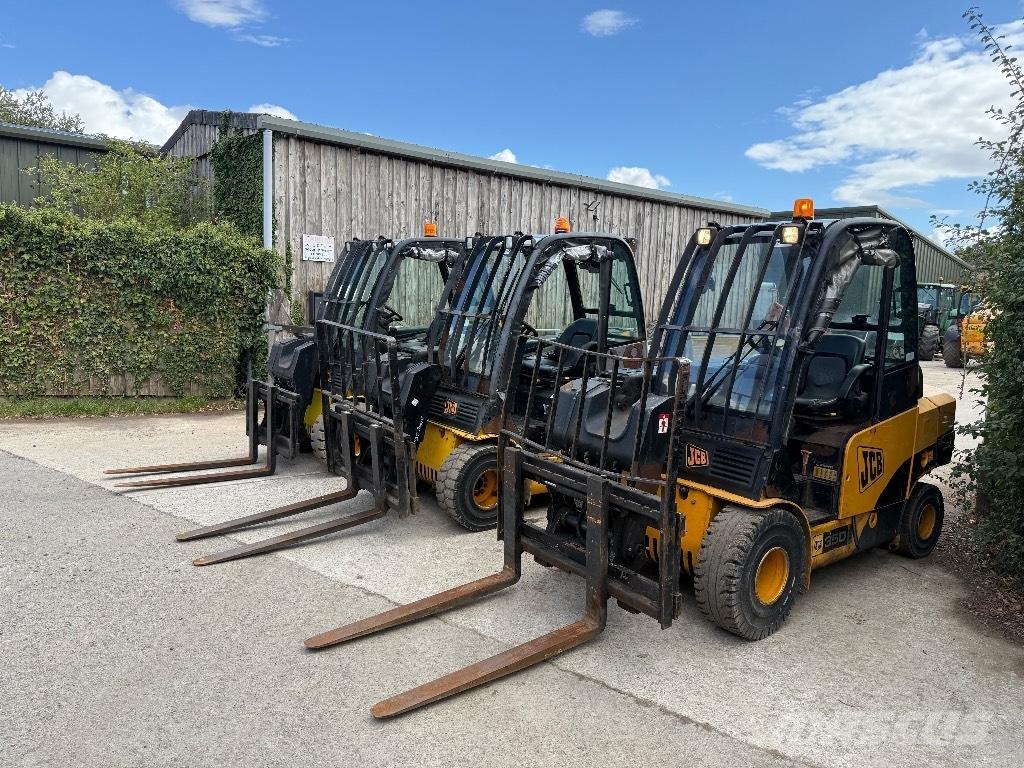 JCB TLT 35 D شاحنات الديزل
