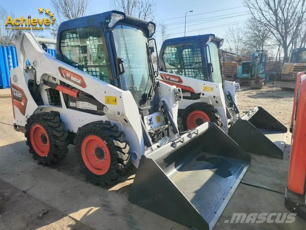 Bobcat S 530 لوادر انزلاقية التوجيه