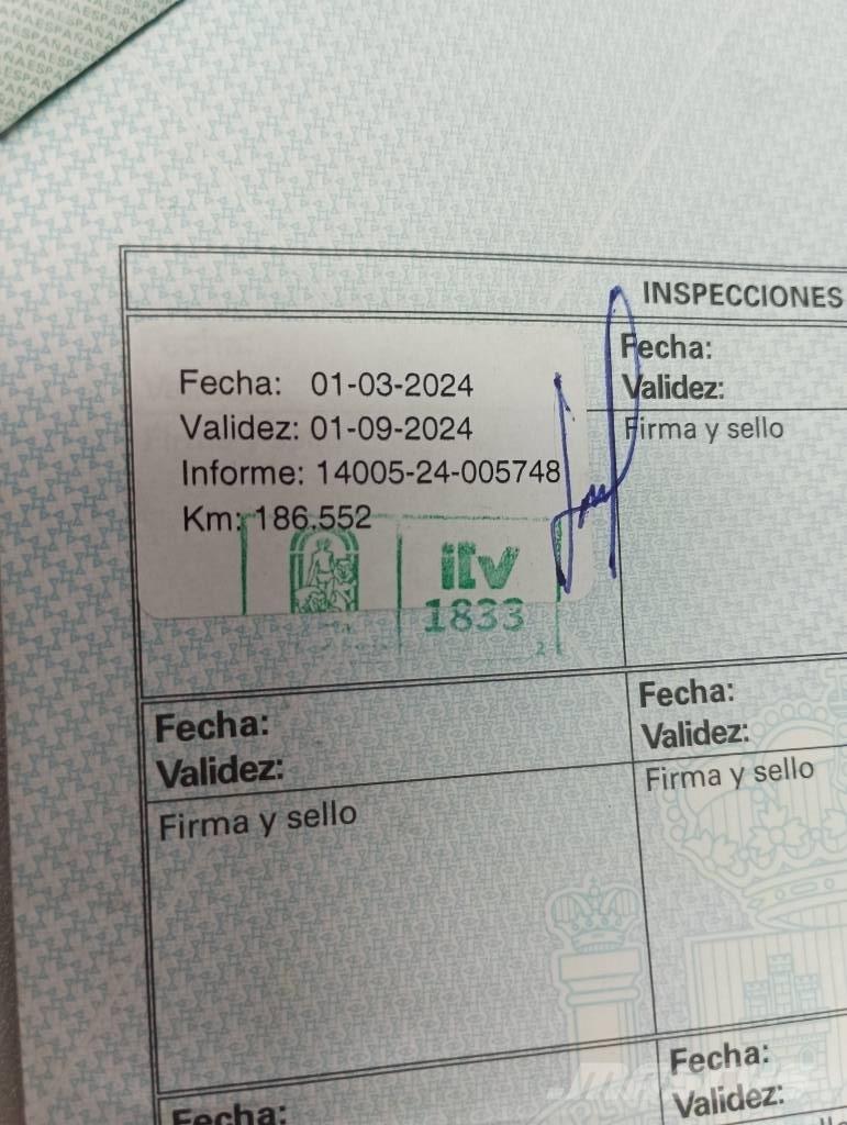 Fiat Doblo شاحنة مقفلة