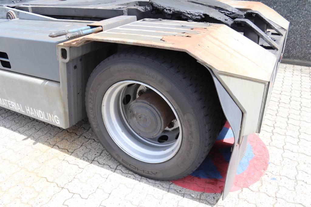 Kalmar TR 618 i جرارات صالات المطارات