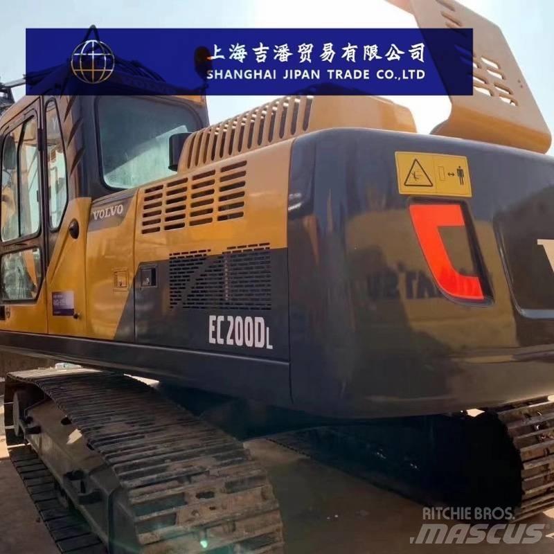 Volvo EC 200 حفارات زحافة