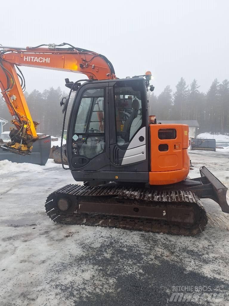Hitachi ZX 85 US B-5 حفارات وسط 7 طن - 12 طن