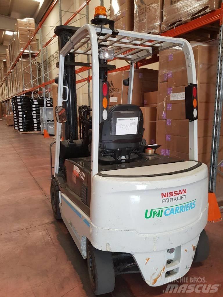 Unicarriers 1Q2L25Q شاحنات ذات رافعات شوكية تعمل بالكهرباء