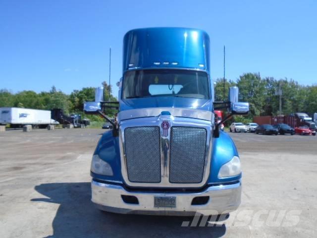 Kenworth T 680 وحدات الجر